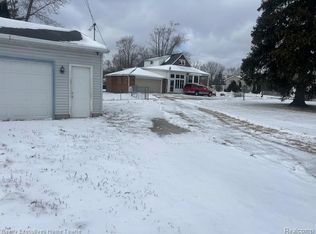 4915 Griswold Rd, Smiths Creek, MI 48074