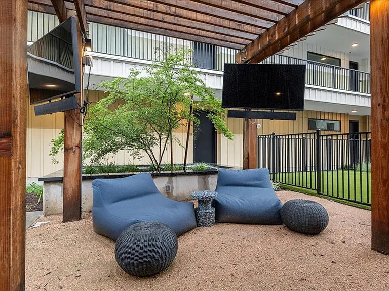 4315 S Congress Ave #216 — Photo 31