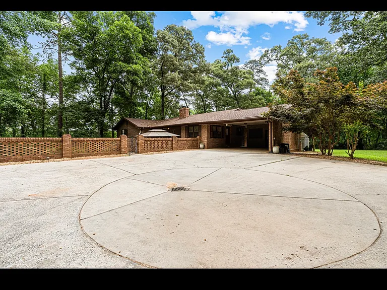 116 Wood St — Photo 1