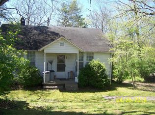 555 S Amhurst Pl, Englewood, TN 37329