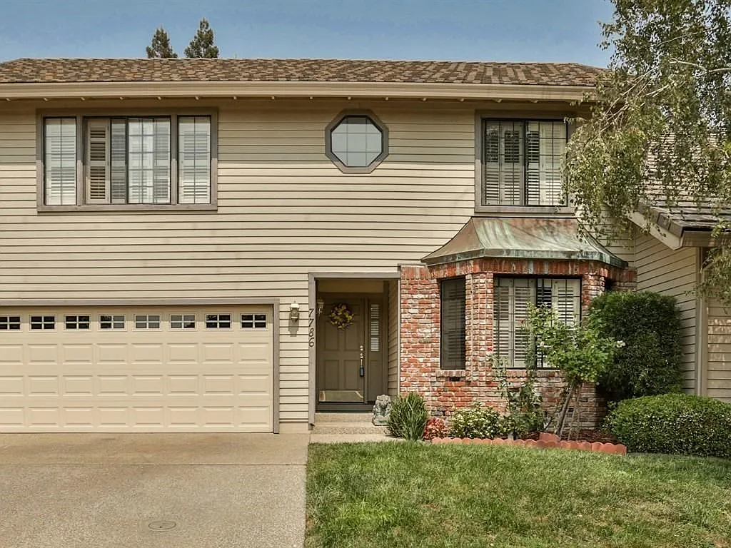 7786 Sleepy River Way photo 1