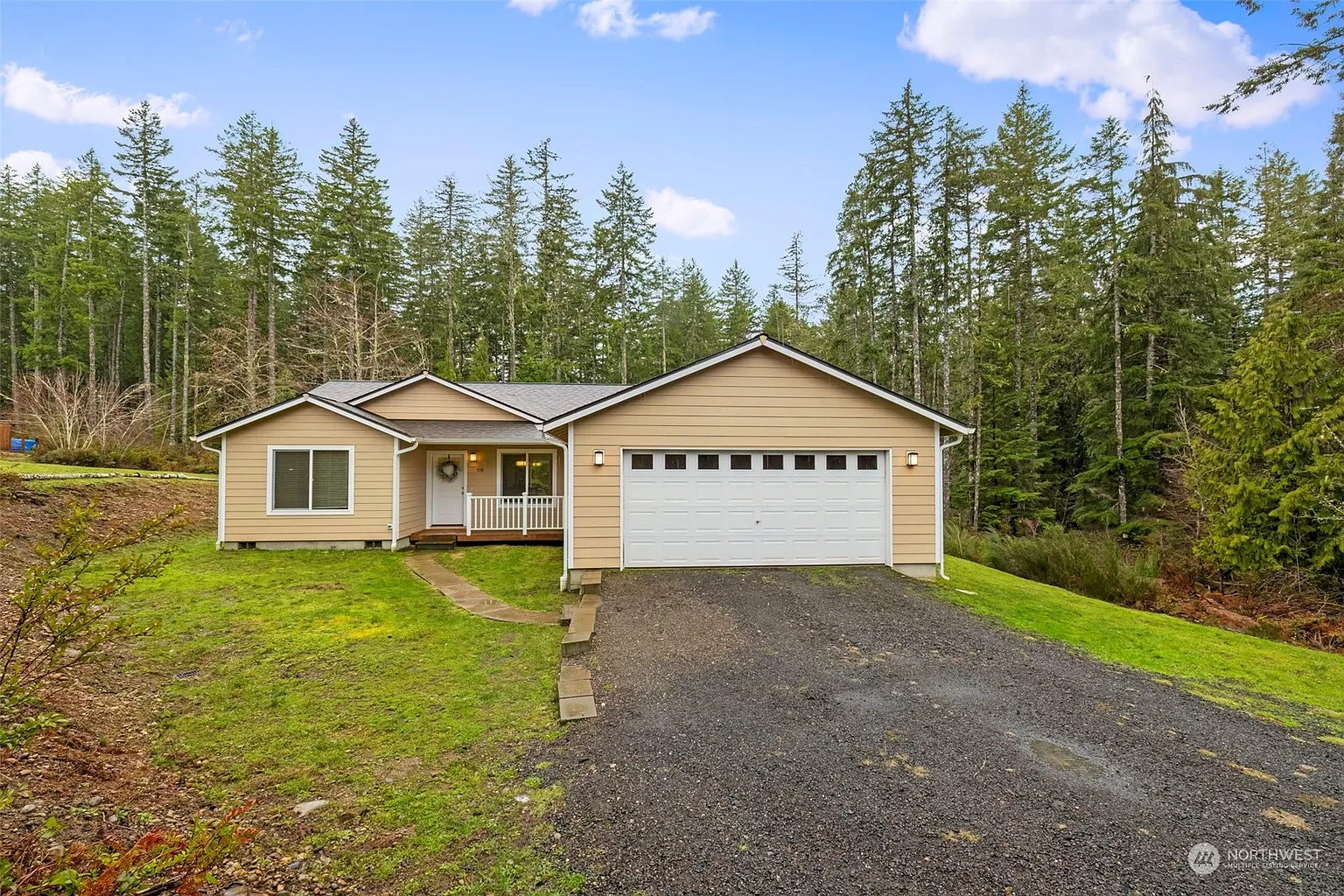 110 E Blenheim Place photo 1