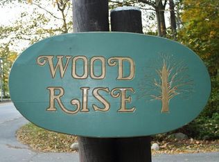 34 Woodrise Rd, Falmouth, MA 02540