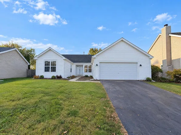 1890 Cambridge Dr, Carpentersville, IL 60110