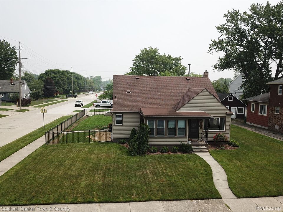 1st image of 3188 Thomas Ave