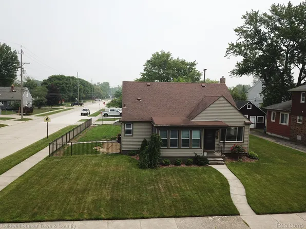 3188 Thomas Ave, Berkley, MI 48072