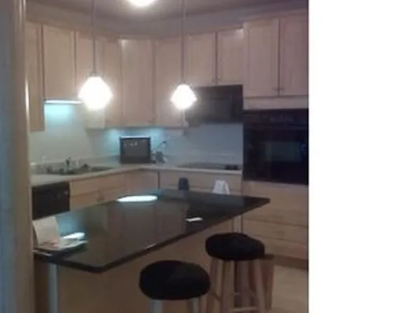 500 Greenhaven Dr APT 112, Burnsville, MN 55306