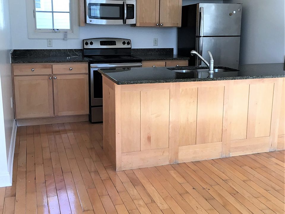 1st image of 1001 Parkview Blvd #8623471
