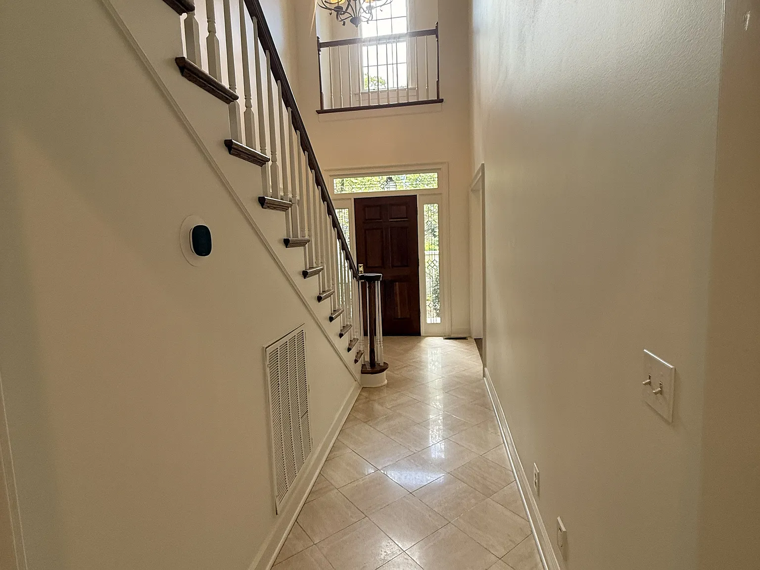 3 bed, 2.5 bath, 2530 sqft, $4,950 — Photo 3