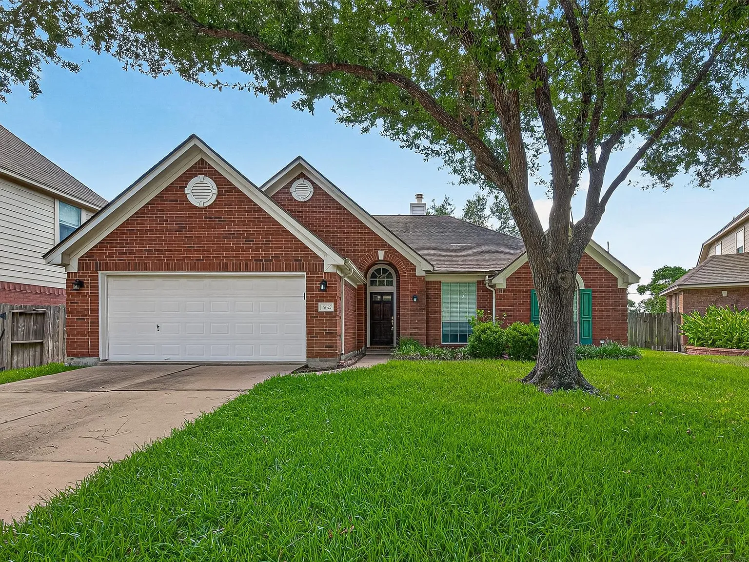 3 bed, 2.0 bath, 1849 sqft, $2,000 — Photo 3