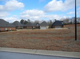 2152 N Donahue Dr, Auburn, AL 36830
