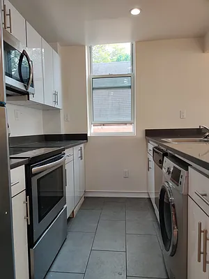 Rented by Ridgewood Capital NYC LLC | media 17