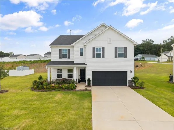 111 Cremello Dr, King, NC 27021