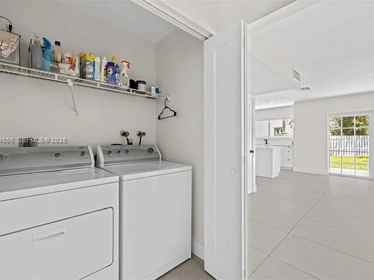 9547 SW 146th Pl — Photo 18