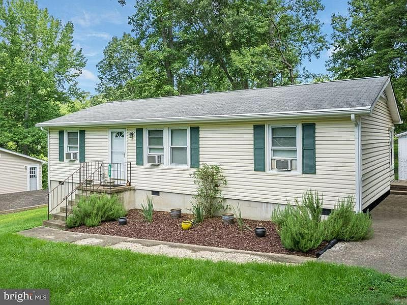 1st image of 6019 Loriella Park Dr