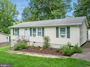 6019 Loriella Park Dr, Fredericksburg, VA 22407