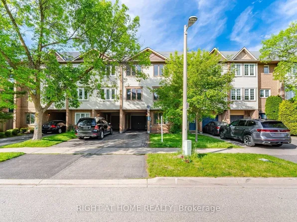 2349 Strawfield Ct, Oakville, ON L6H 6C2