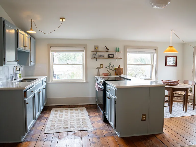 416 S Front St #6 — Photo 8