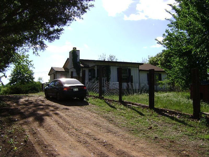 1st image of 8517 Holly Hill Dr