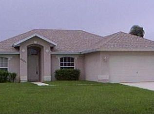 2321 SE Fruit Ave, Port Saint Lucie, FL 34952