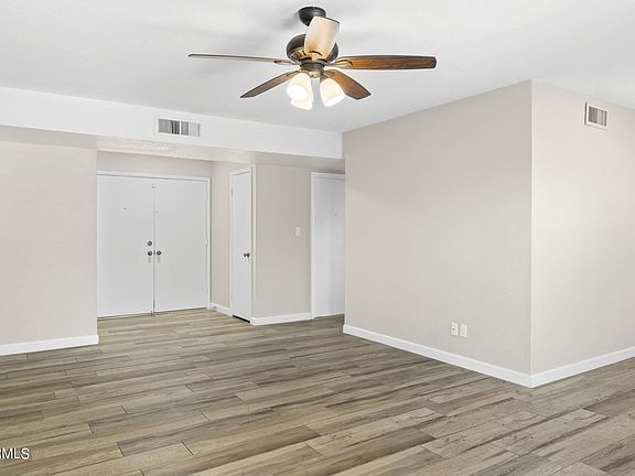 5th image of 6639 W MERCER Lane