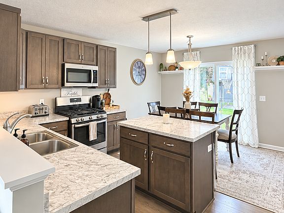 4th image of 4707 Trotters Pointe Cir