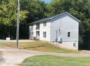 18 N 4th St SE APT B, Lindale, GA 30147