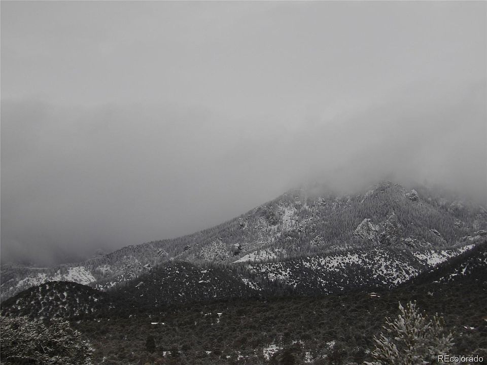 2nd image of 2119 & 2120 Oriole Overlook