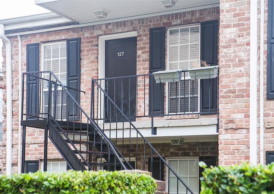 1st image of 6410 Del Monte Dr #127