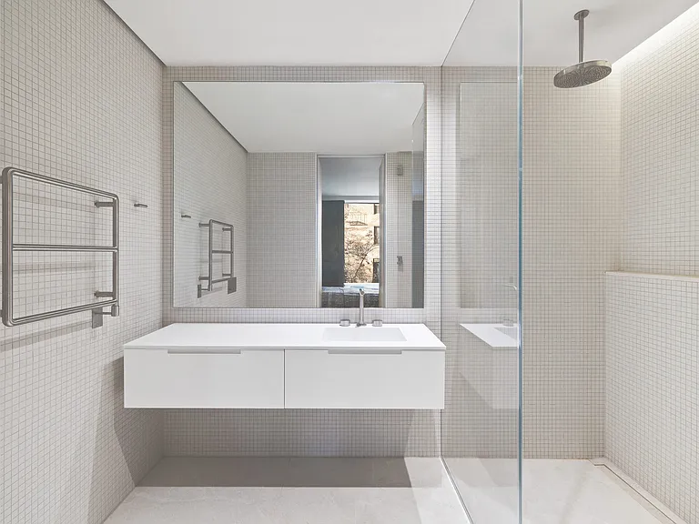 251 W 14th St #2B — Photo 7