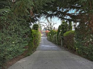 1410 NE Marine Dr, Portland, OR 97211