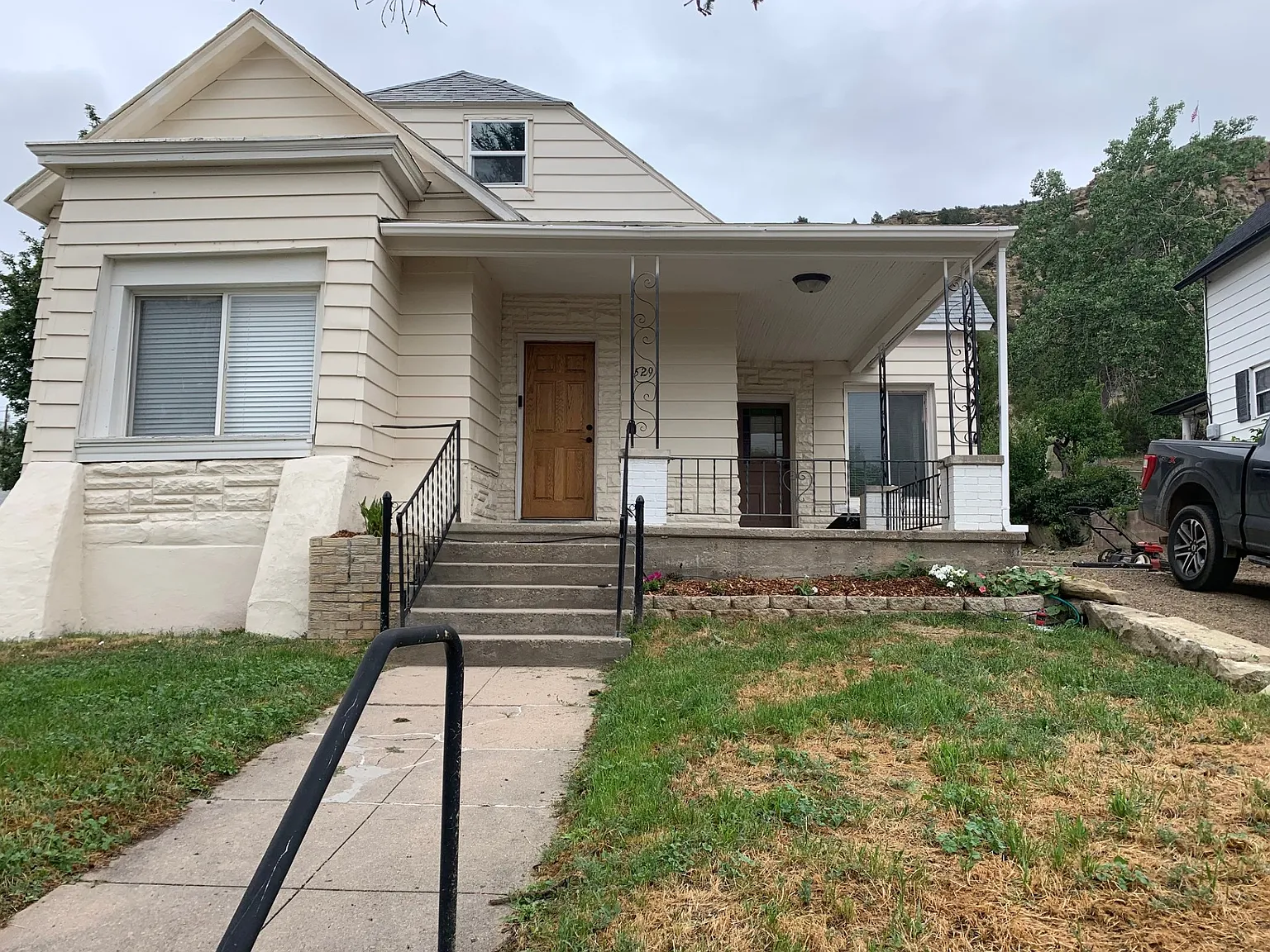 3 bed, 1844 sqft, $1,500 — Photo 1