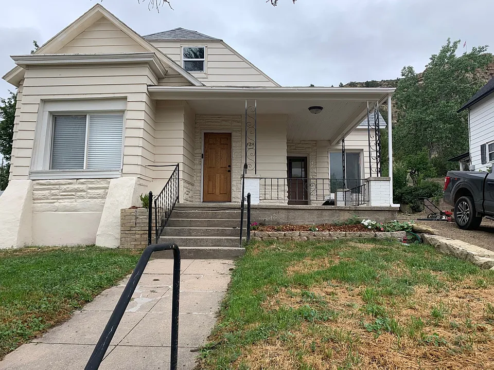 529 W Topeka Ave