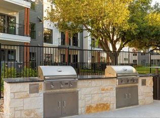 513 Vargas Rd, Austin, TX 78741