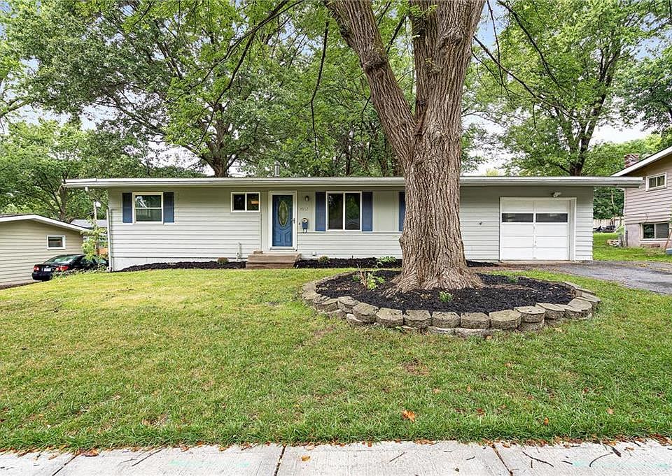 1st image of 8912 Hemlock Dr