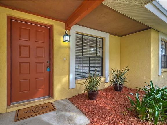 4th image of 12460 Mondragon Dr