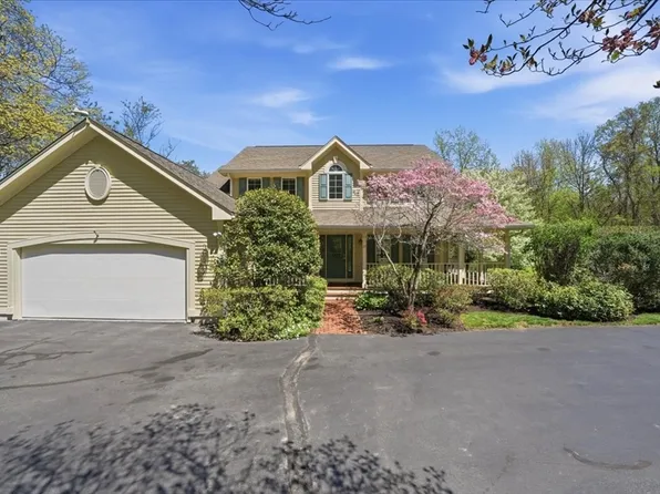 19 Pine St, Rehoboth, MA 02769