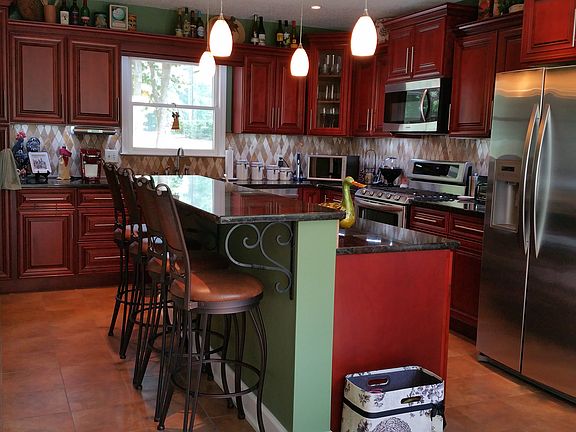 4th image of 4304 Windham Ct
