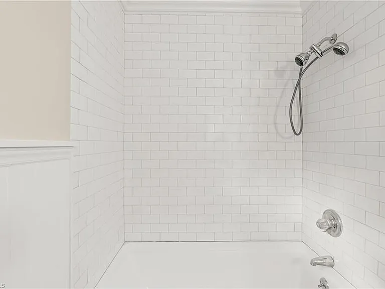 1200 Lamont Dr — Photo 14