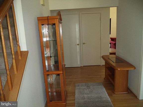 3rd image of 7881 Whites Cove Rd
