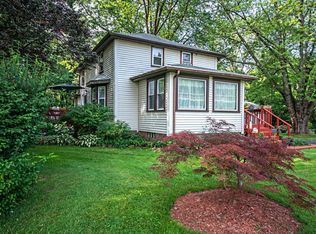 5590 Browntown Rd, Sawyer, MI 49125