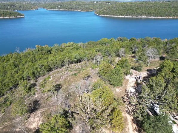 000 Sunset Beach Lane, Eagle Rock, MO 65641