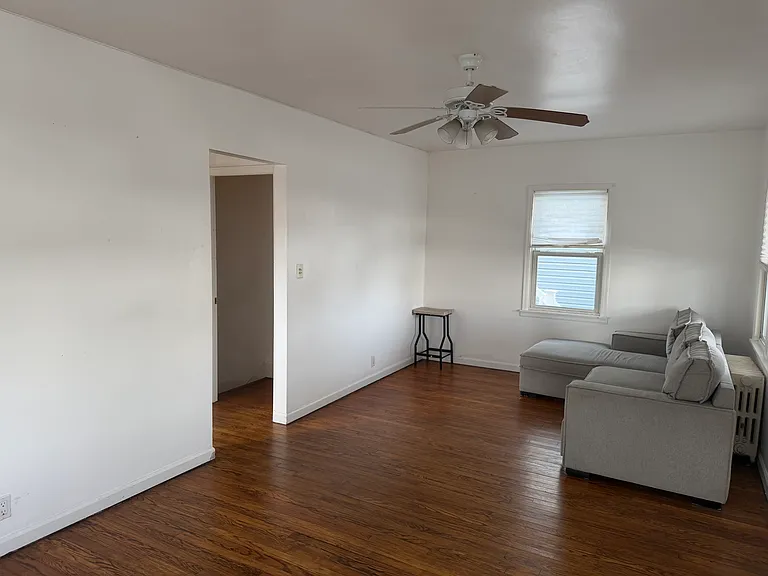 89 Illinois Ave #2 — Photo 9