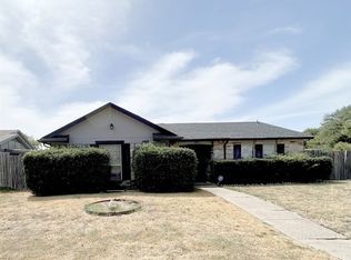 1469 N Bluegrove Rd, Lancaster, TX 75134