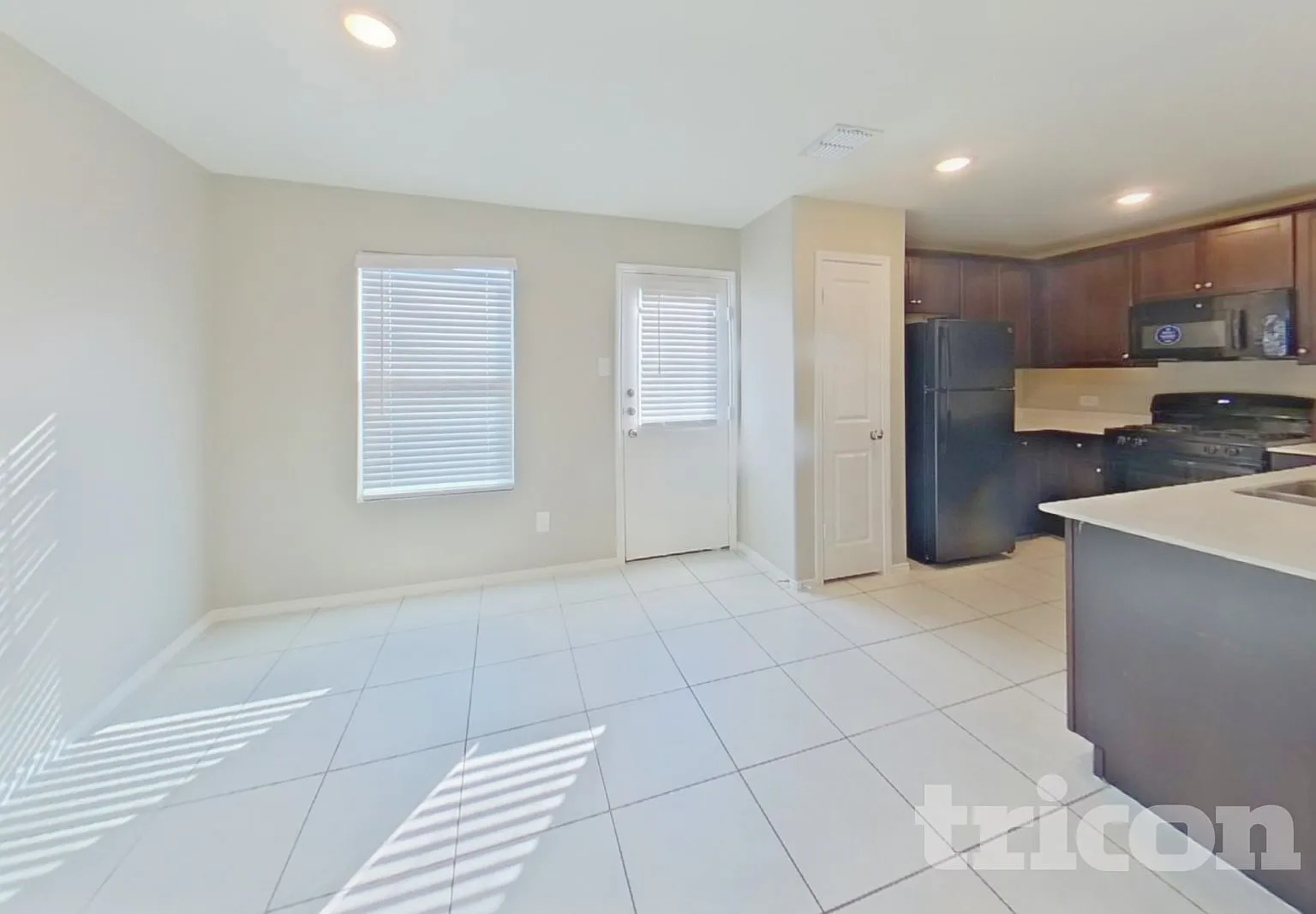 2602 Vavra Lane Ennis TX — Photo 4