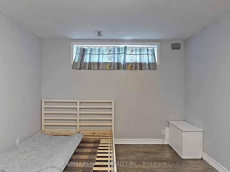 55 Danby Ave #BASEMENT — Photo 13