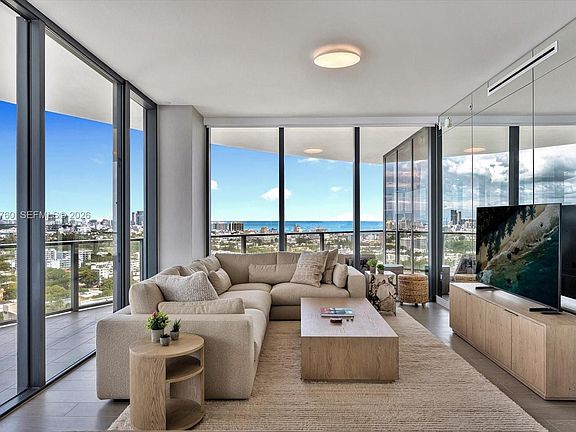 4th image of 500 Alton Rd #2205