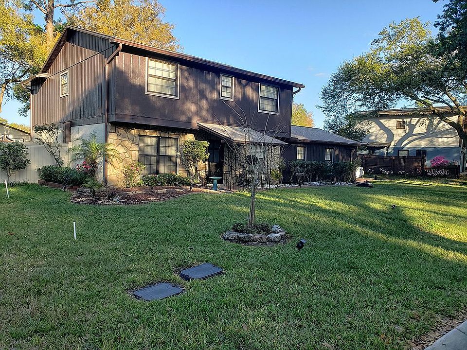 1st image of 2369 Oak Leaf Ln