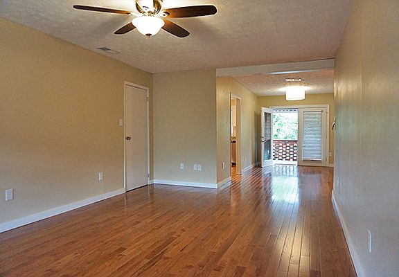 5th image of 40 Gertrude Pl APT 11