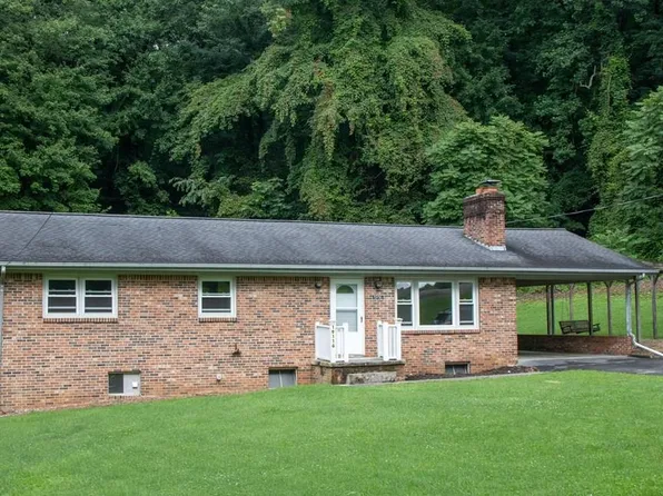 19116 Moulin St, Abingdon, VA 24210